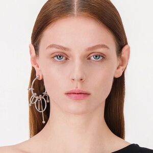 Justine Clenquet - Carl earring. 
Single earring. 
Jewelry